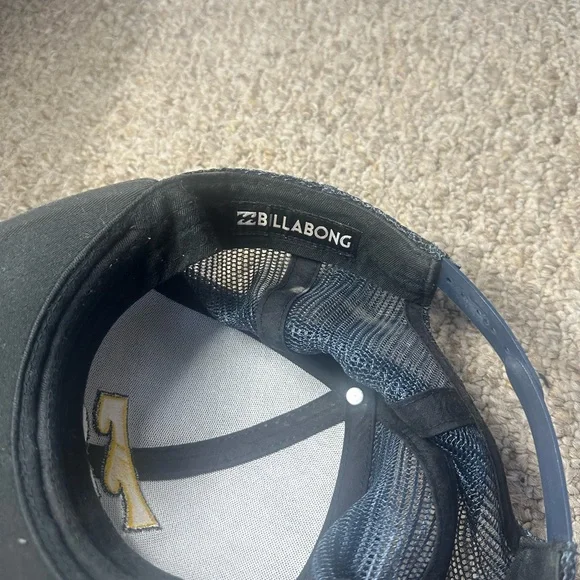 Billabong Black Trucker Hat Adjustable Mesh Back Men's Wave Logo Outdoor Beach - Picture 4 of 4